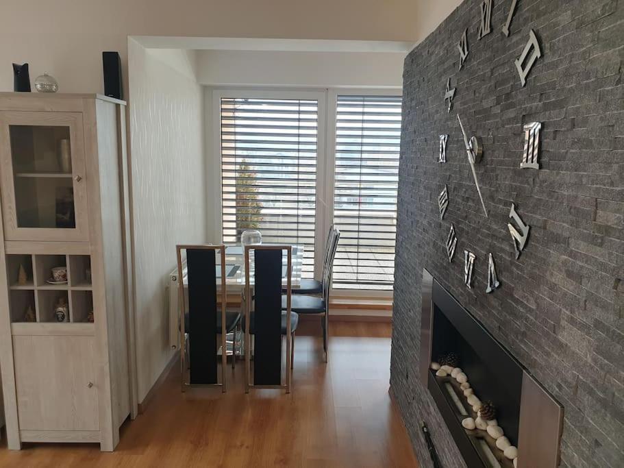Mezonetovy Apartman V Centre Novej Dubnice Ilava Exteriör bild